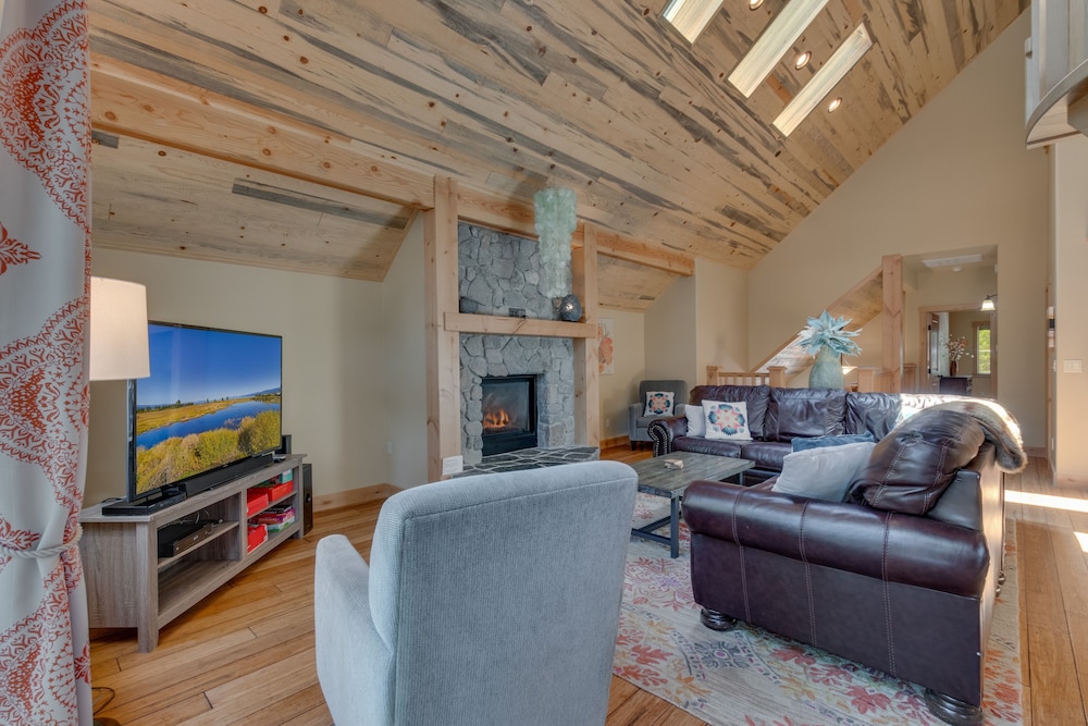 The Westlands Lodge 1135ac 4 Bedroom Home