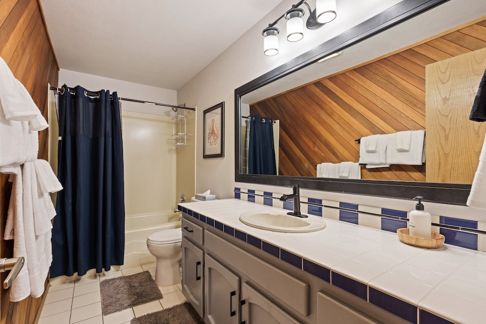 Tan Oak 2 3 Bedroom Home