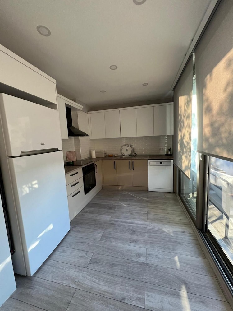 Magnificent Flat With Pool and Balcony view 2