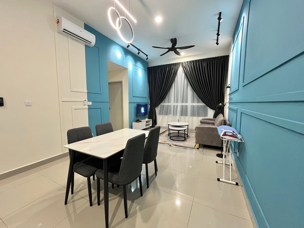 Amber Cove Melaka by Manhattan Group