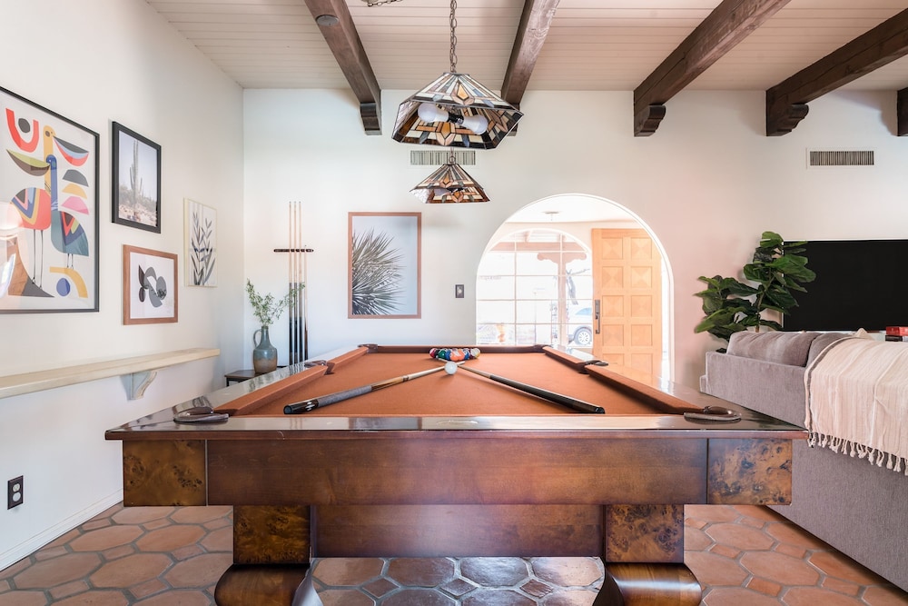 La Casona by Avantstay Gorgeous Spanish Style Oasis w Historic Charm Pool