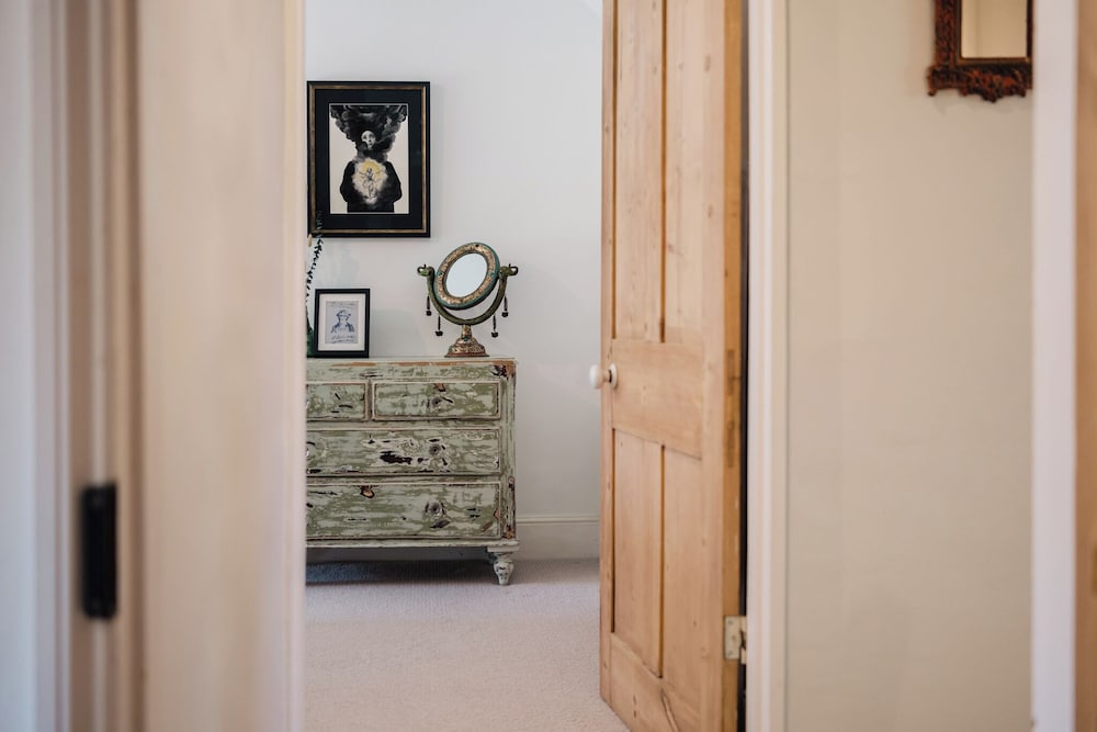 Historic 3 BD Cottage in the Cotswolds