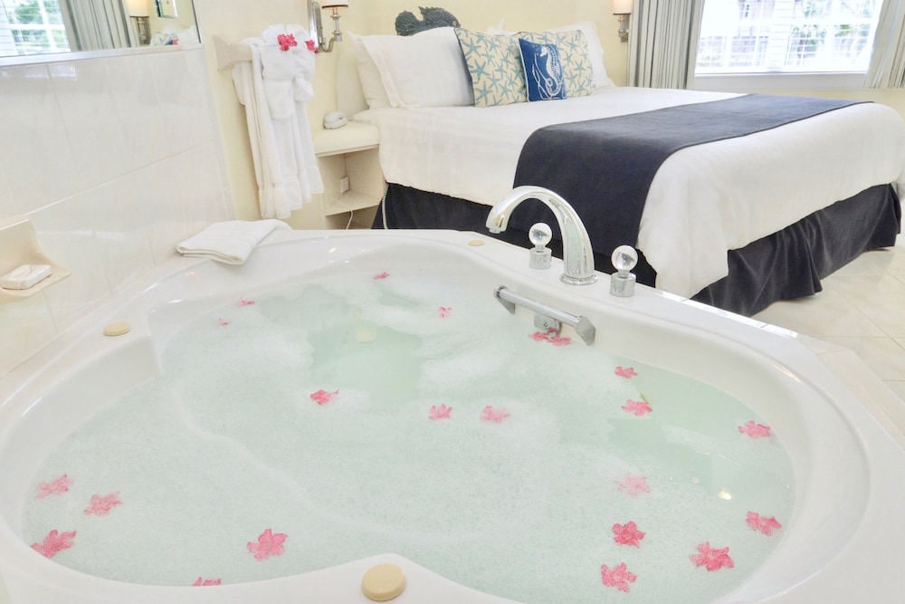 Nassau - Paradise Island Vacations - Sandyport Beach Resort - Property Image 34