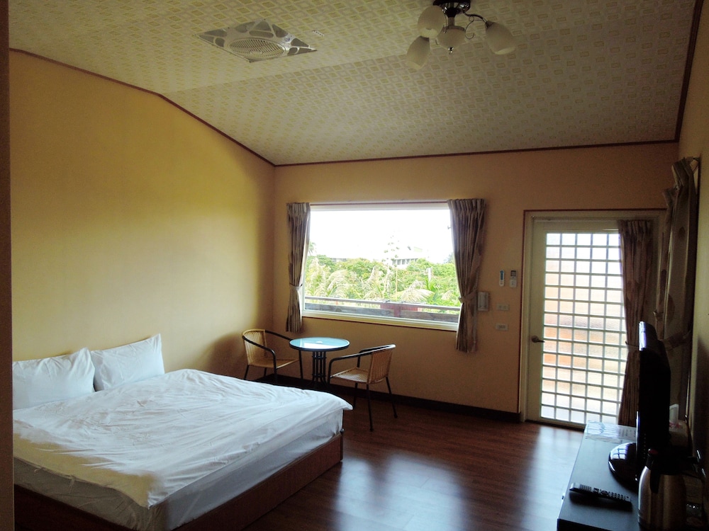 Dulan Red House view 2