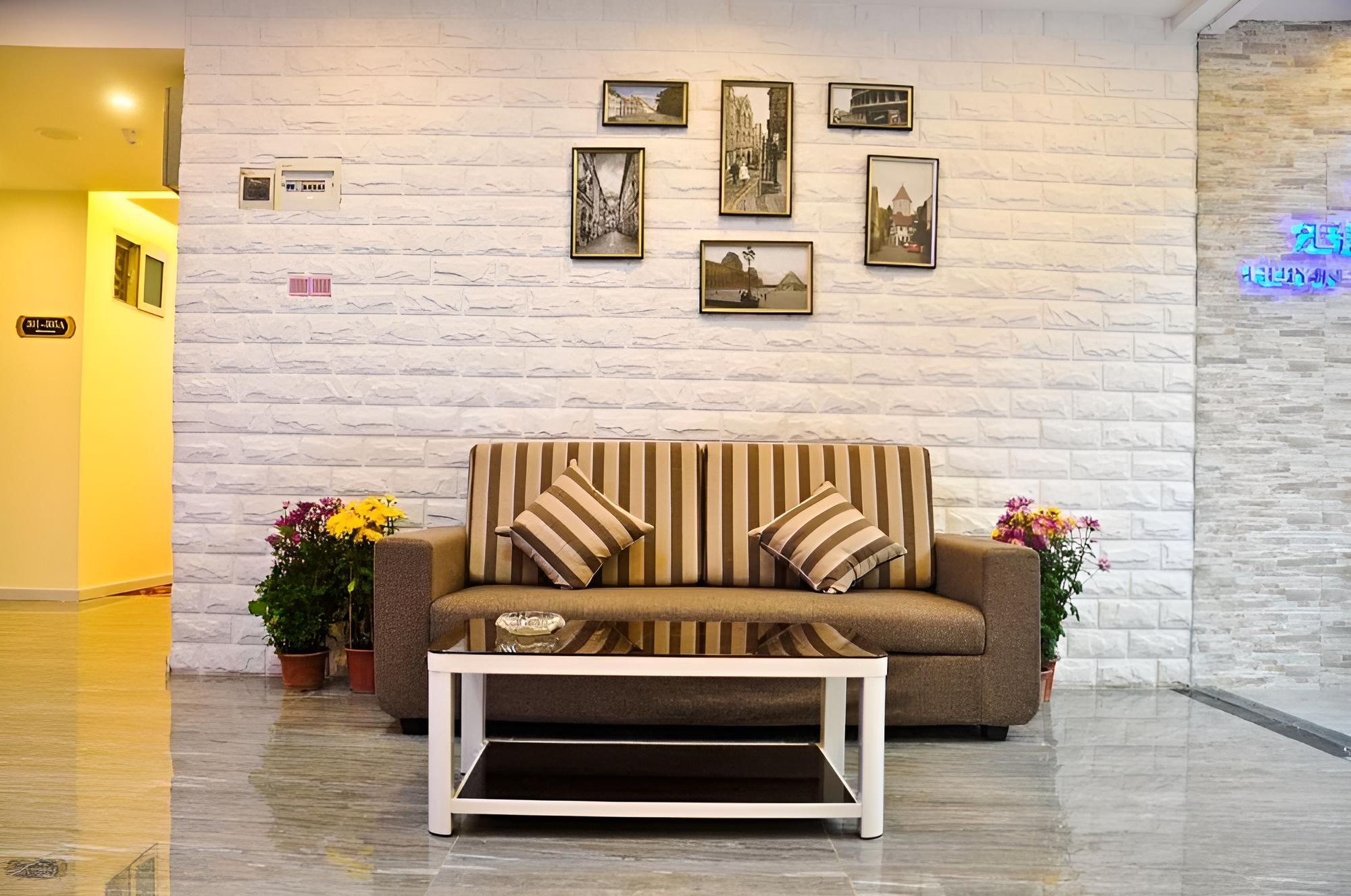 Huiyin Fashion Hotel