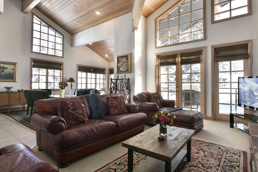 Stag Lodge at Deer Valley Resort - Four Bedroom with Spa #30 4 Condo