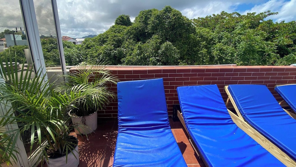 Sea Near and Beach a few Minutes Walking Top Location by RHV Living