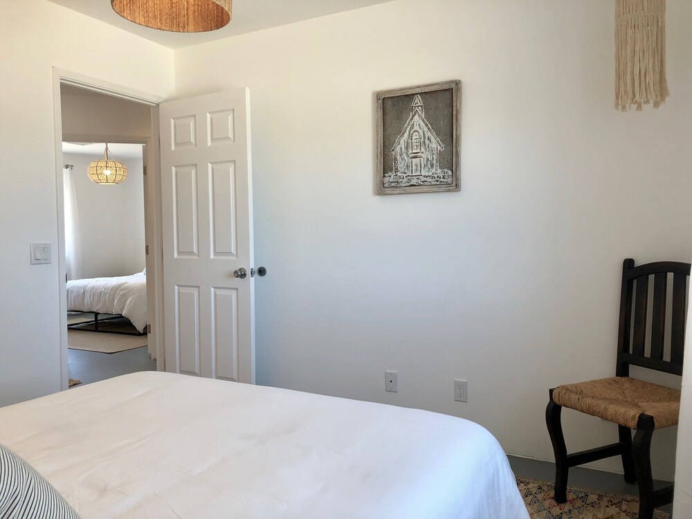 Stargazers' Abbey - In Joshua Tree! 3 Bedroom Home by RedAwning view 5