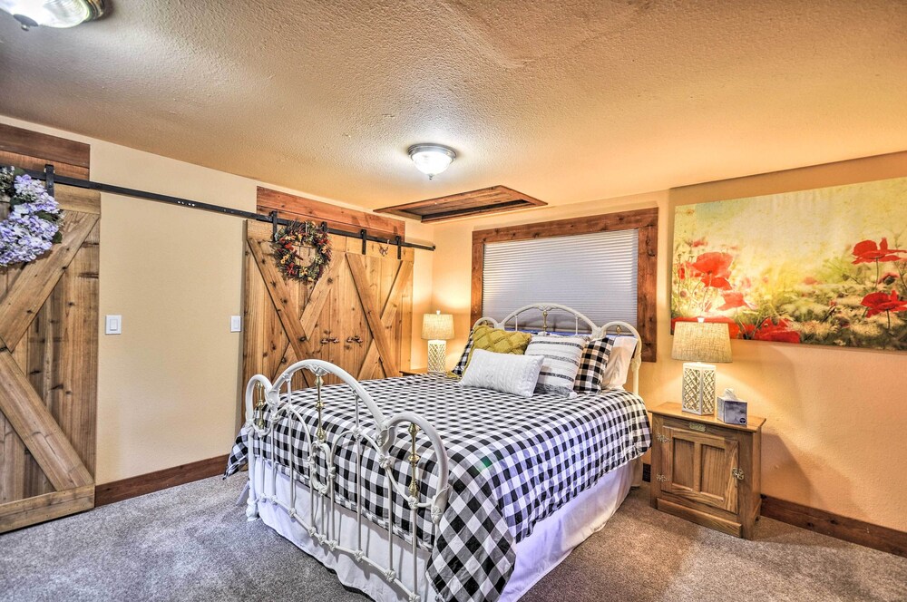 The Sundance Cottage w/ Patio - Near Mt Hood! view 3