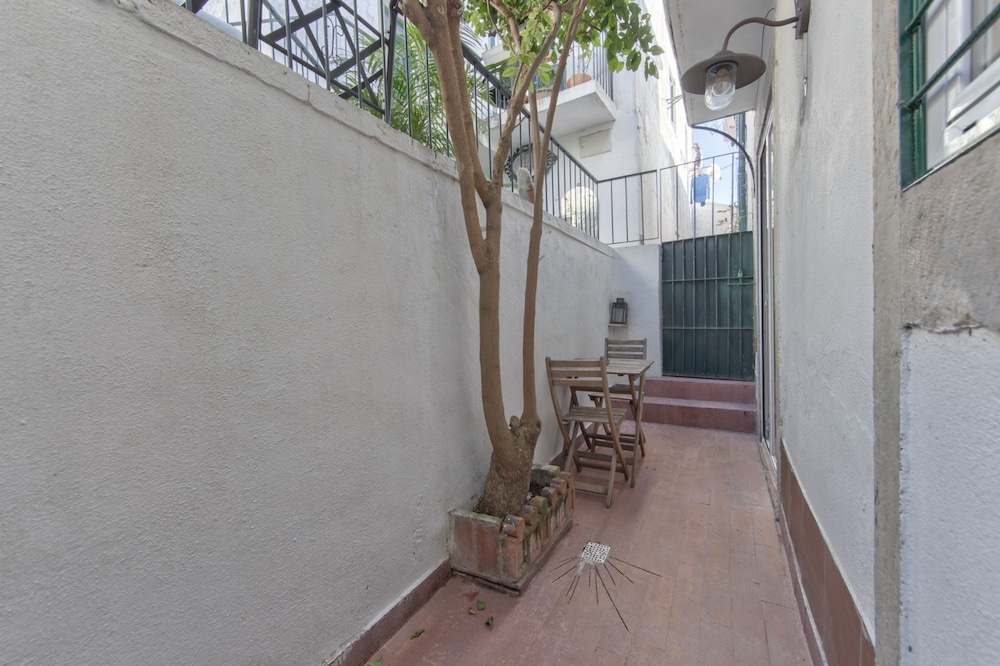 Alfama Design W Terrace by Homing