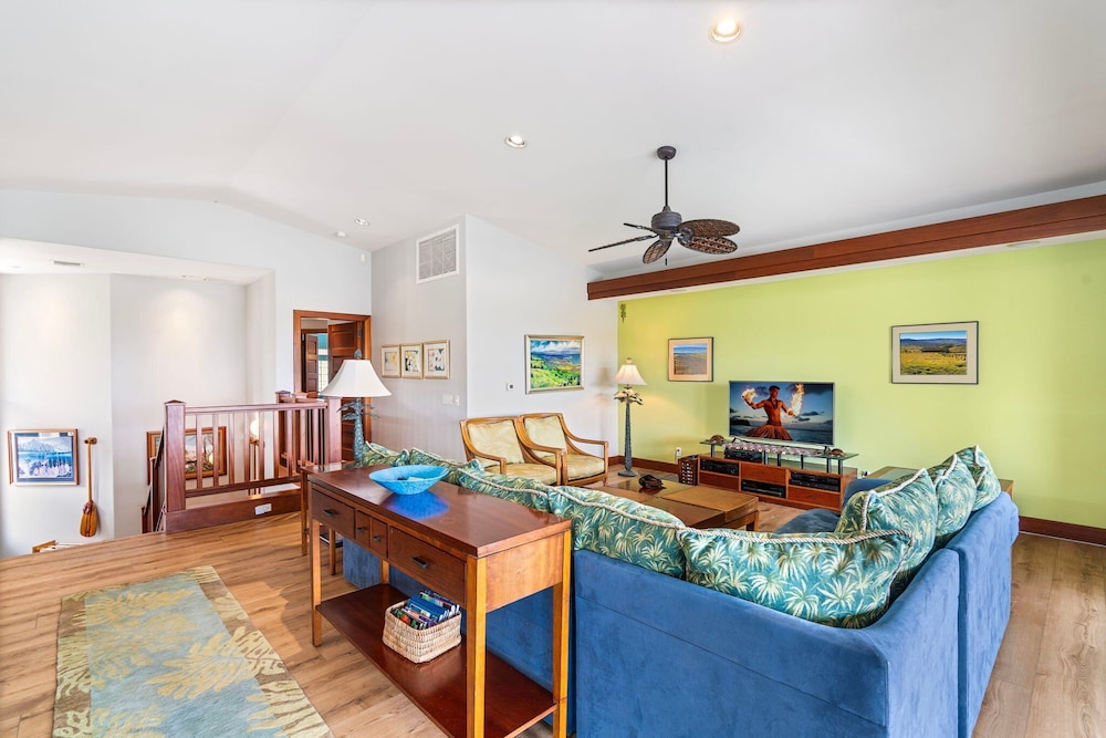 Close to Beaches & Restaurants - Spacious Townhome - Concierge Incl- Vrkcv
