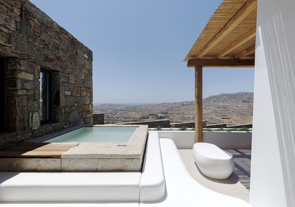 WhiteArt Suites