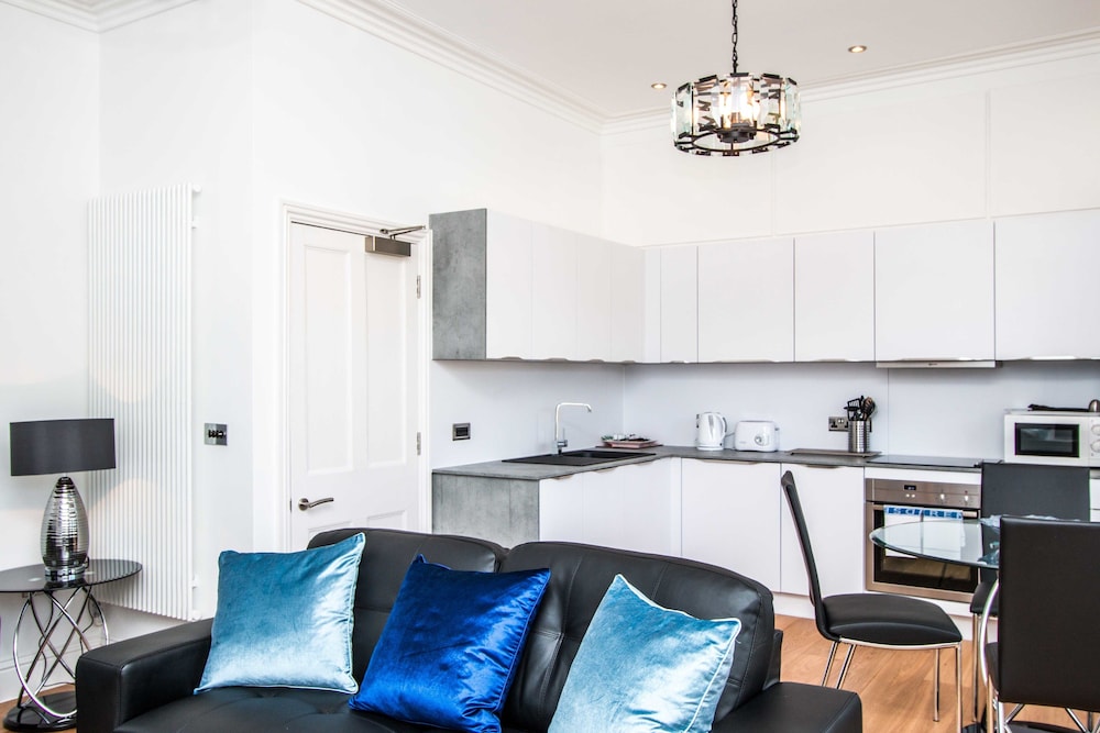 Your Stay Bristol Beaufort House
