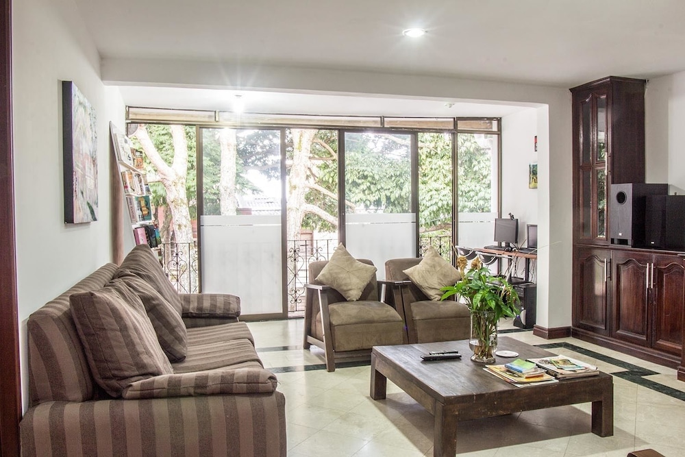 Casa Blanca Hostel