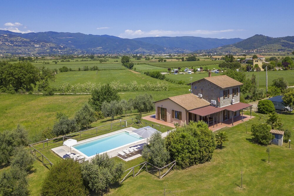 Villa San Lorenzo in Cortona view 4