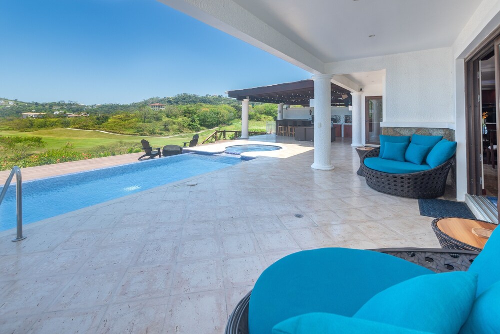 Pristine Bay 1005- Villa Loce 4 Bedroom Home