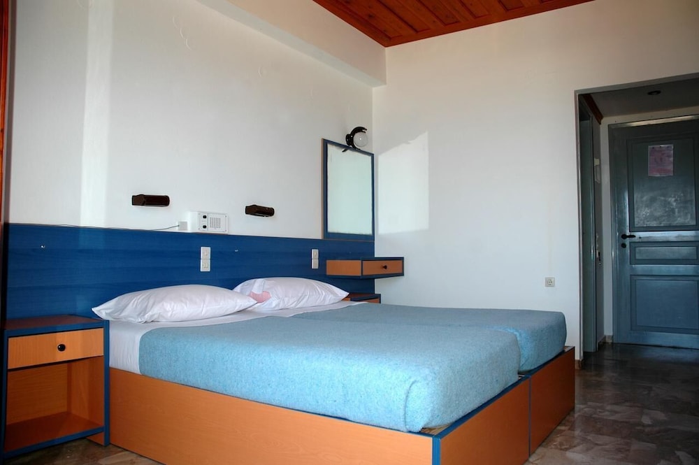 Vlachakis Hotel photo 2