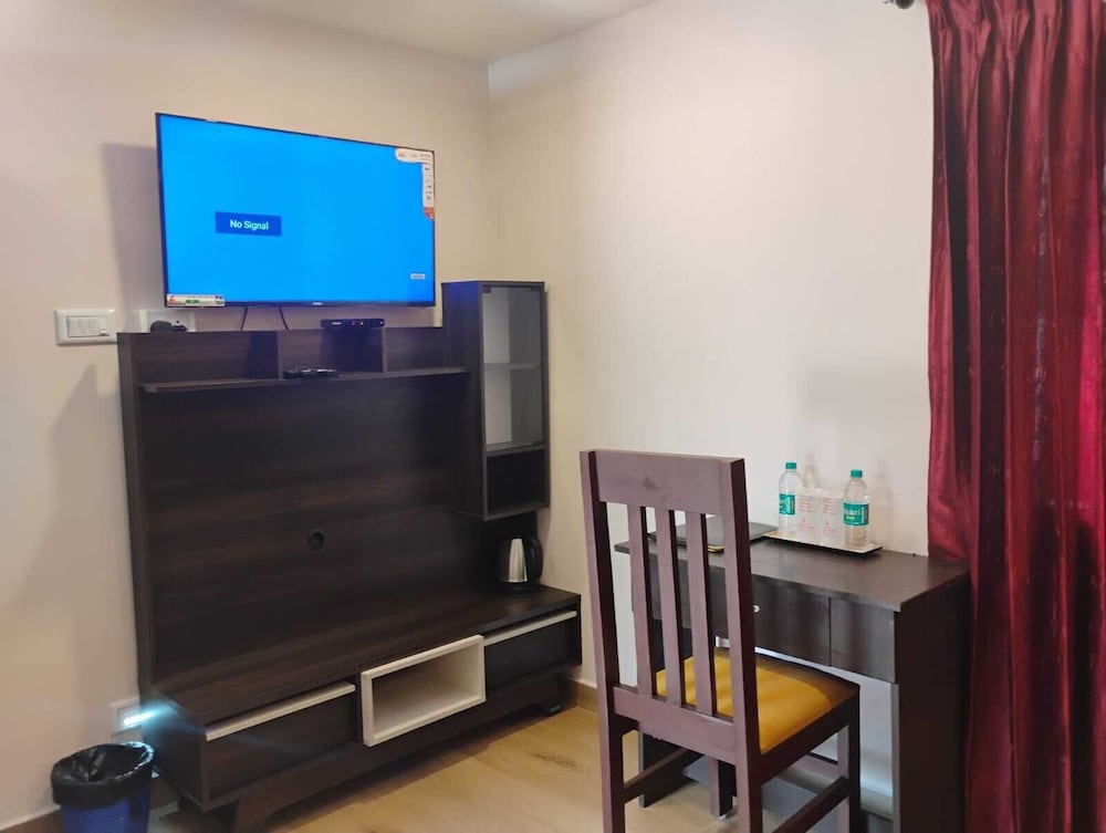 Hotel APM Grand