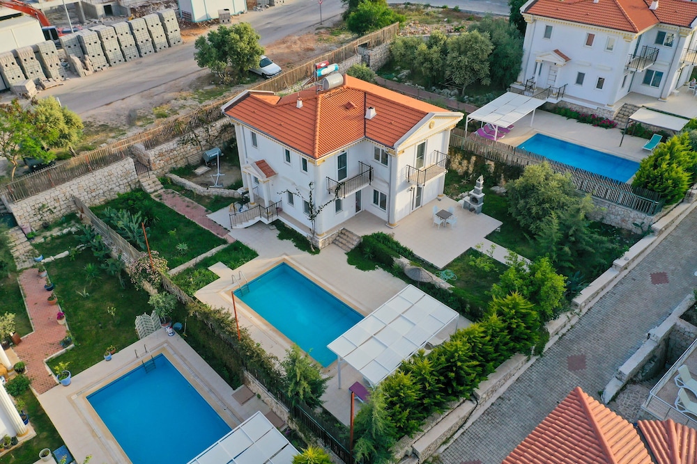 Soral Villa