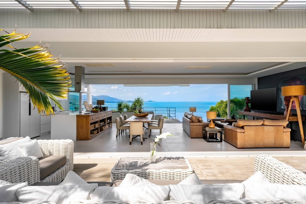 Luxury Sea View Pool Villa L at Unique Residences