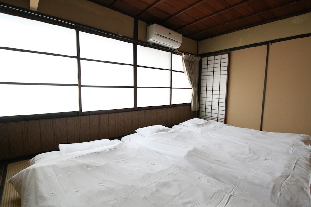 HARUYA Umekoji - Hostel