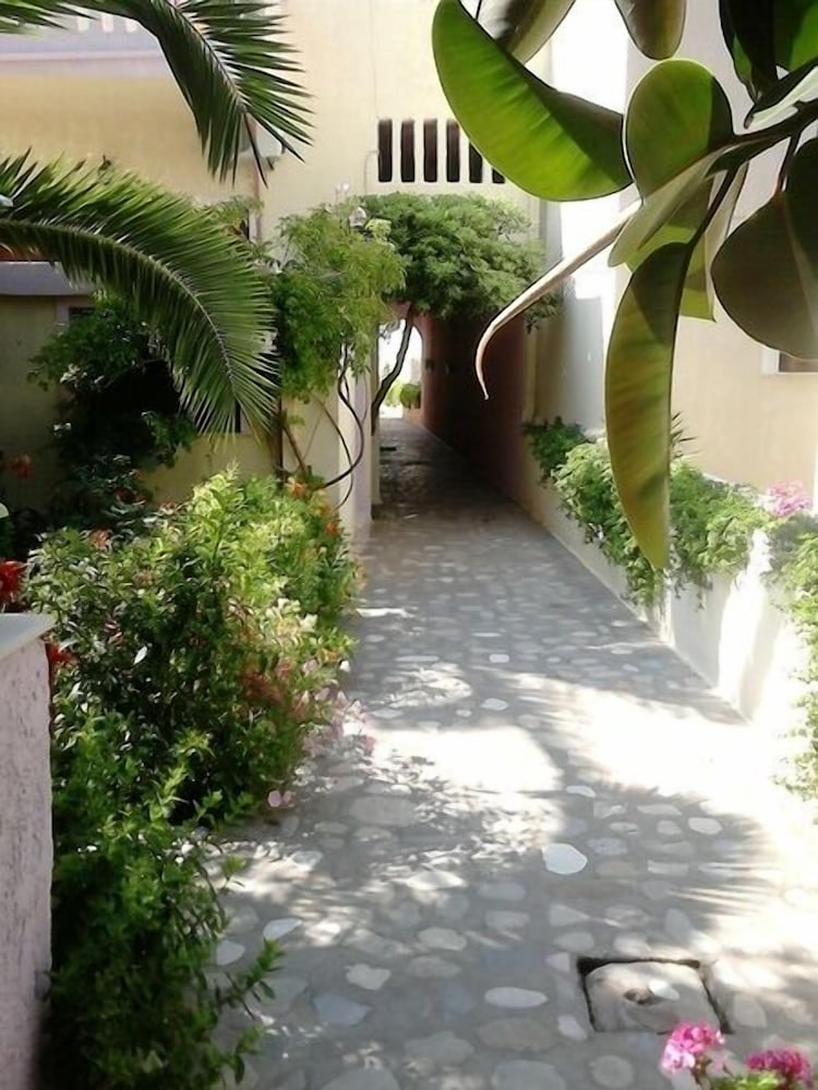 Smaragda Hotel