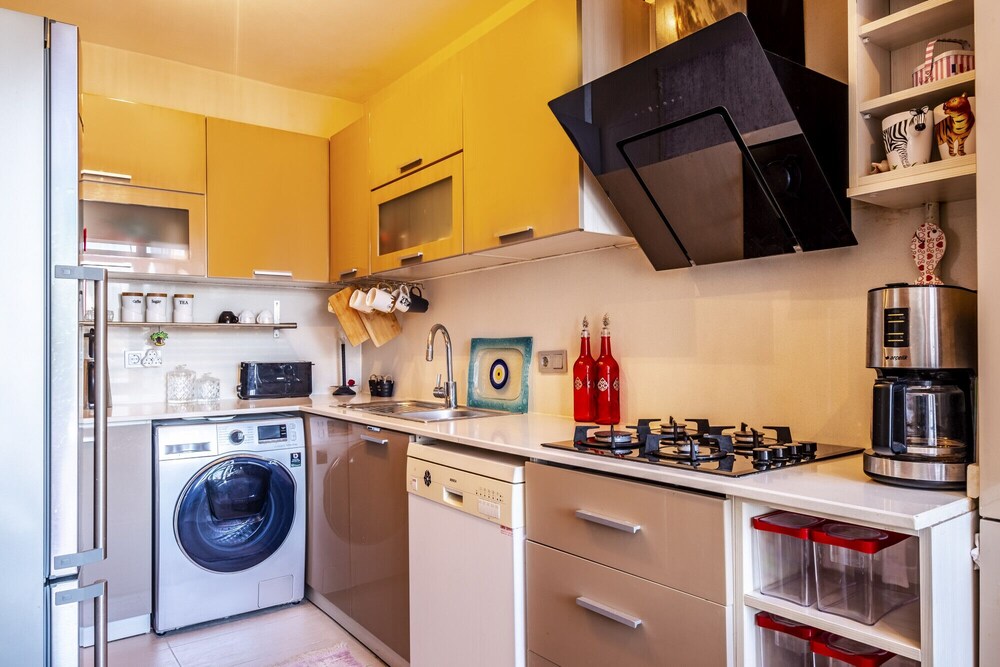 Vibrant Flat in Atasehir With Central Location