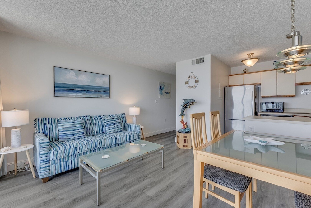 1008 Blue Dolphin 1 Bedroom Condo
