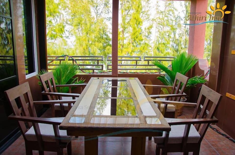 Eureka Serenity Athiri Inn
