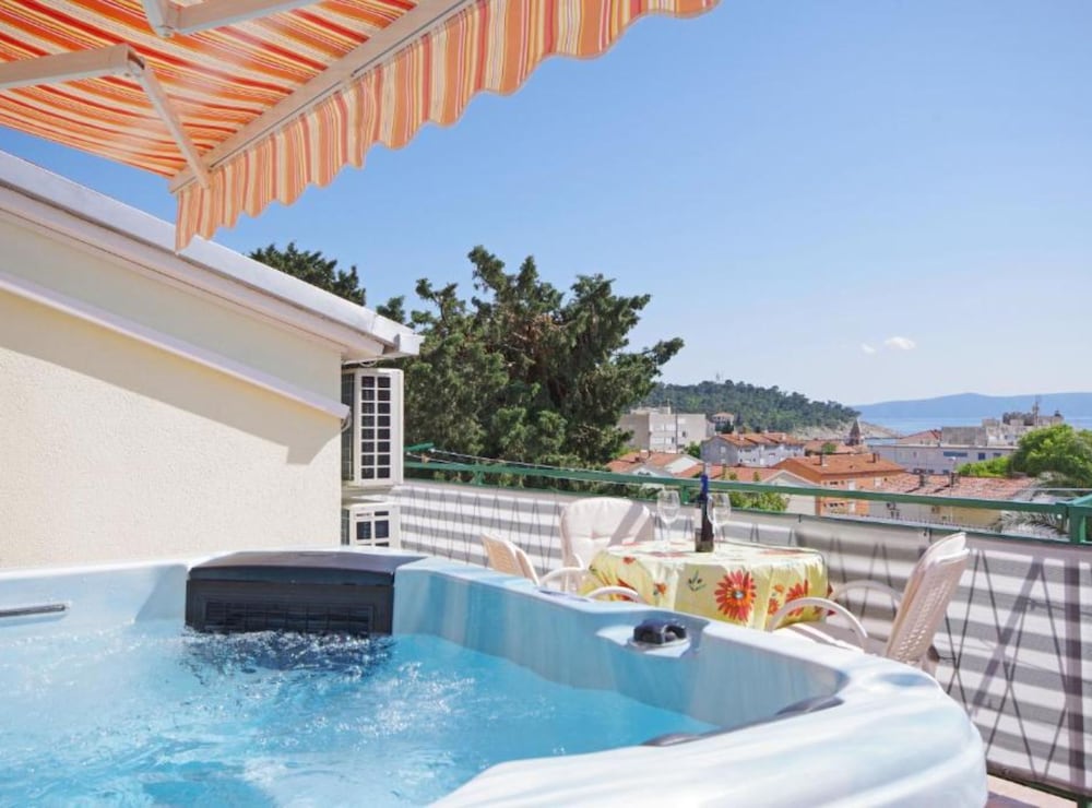 Apartments Ribarević