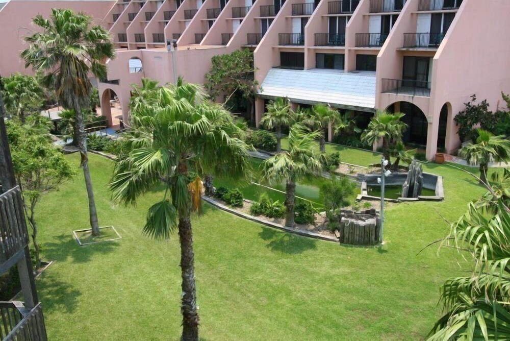 Hotel Bahia Mar by Padre Island Rentals - Image 1