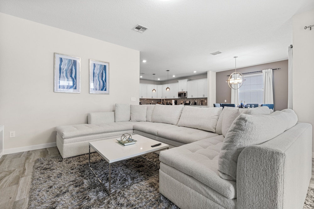 4718 Sleepy Hollow Drive
