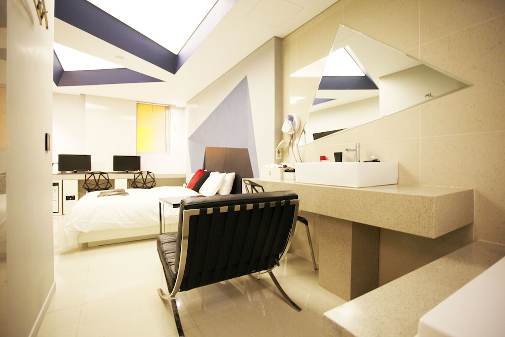 Photo 48