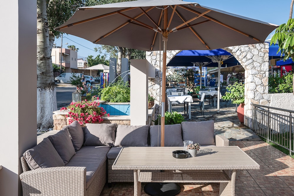 Akti hotel