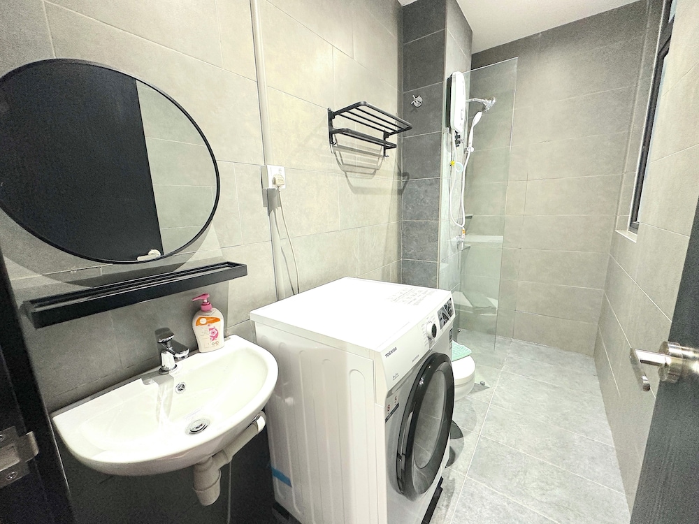 Neu Suites By Serenity Vacation Homes