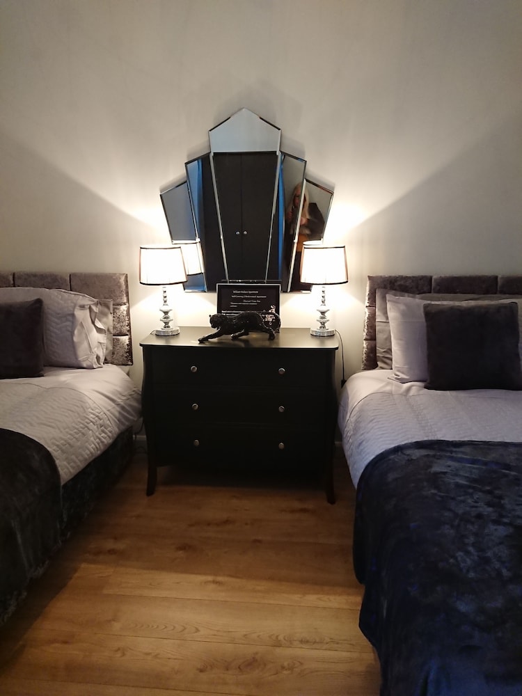 William Wallace Apartment view 5