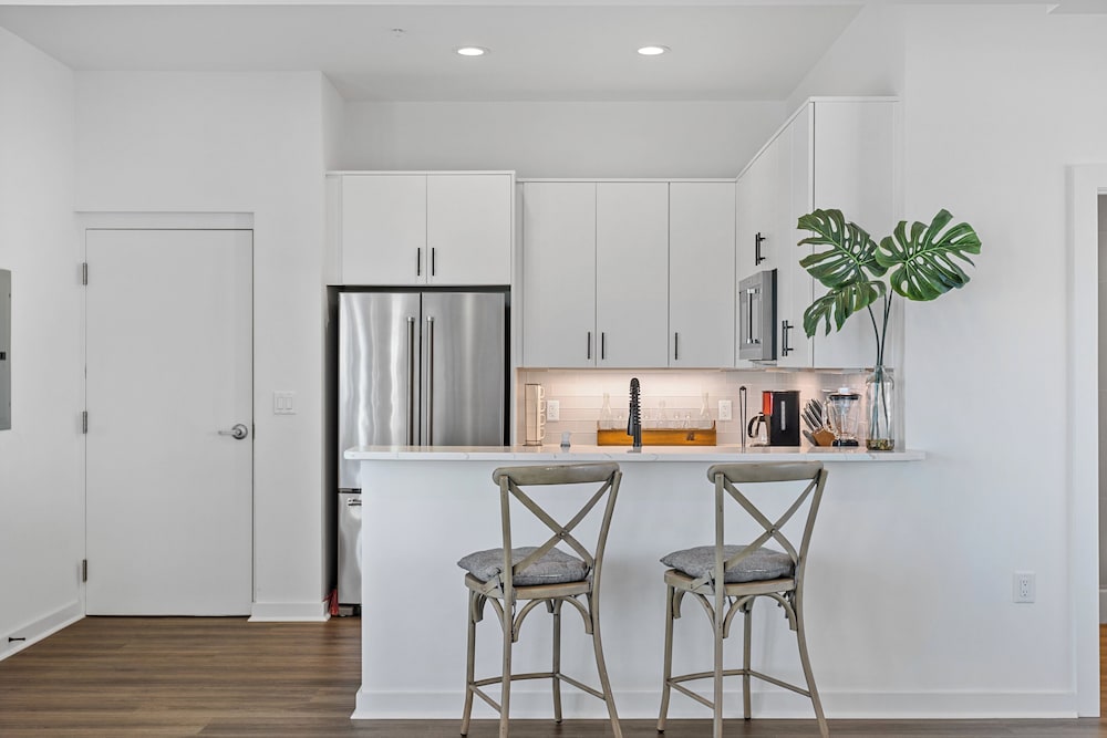 Boardwalk Pent House by Carolina Retreats