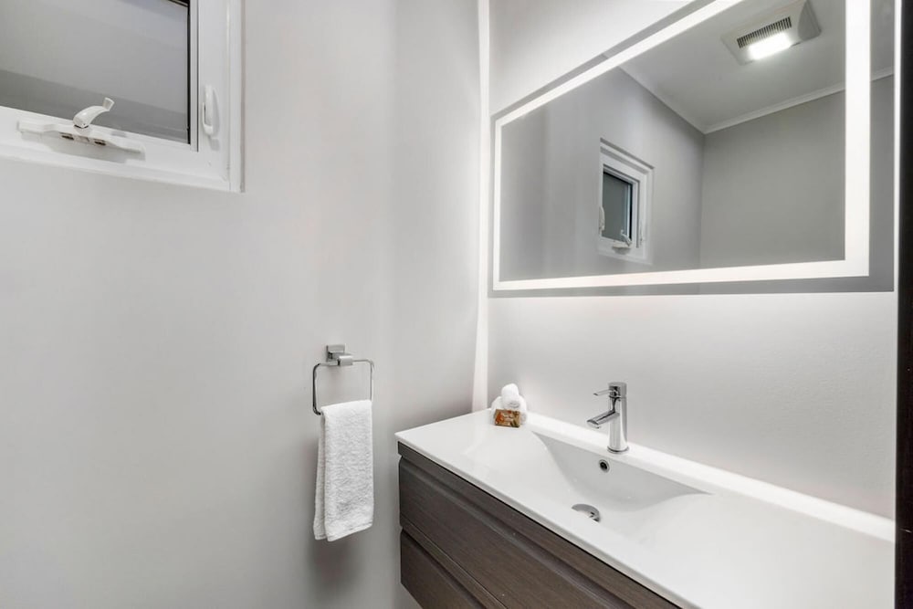 Le Vent Eagle Beach 2BR 2 5BA - Amazing Amenities