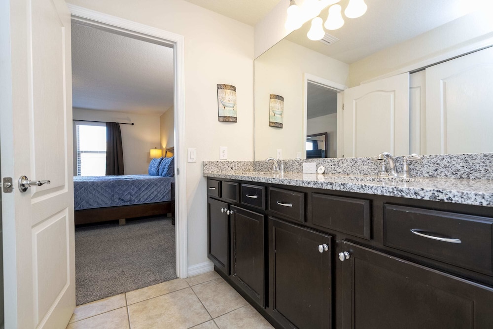 Stunning 5 Bd w/ Pool Close to Disney @ Windsor Westside 2015