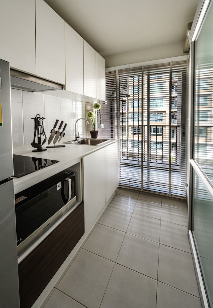 First Choice Suites