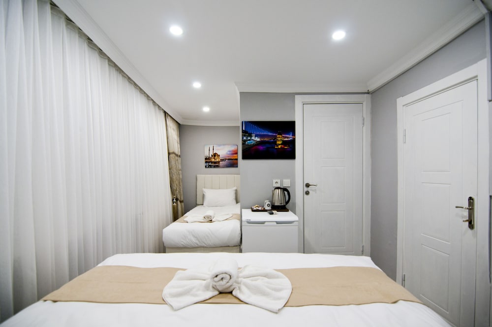 Istanbul Palace Otel - Image 13