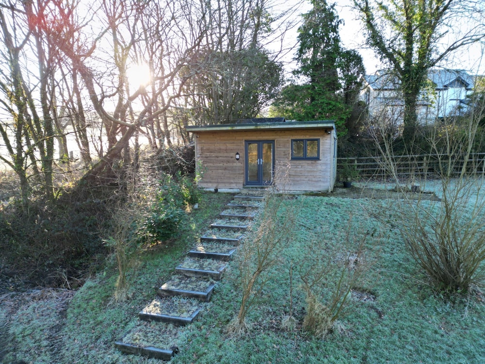 Lydvale Lodge in Lifton