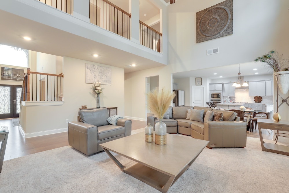 Spacious Conyers Home in Peaceful Setting! view 2