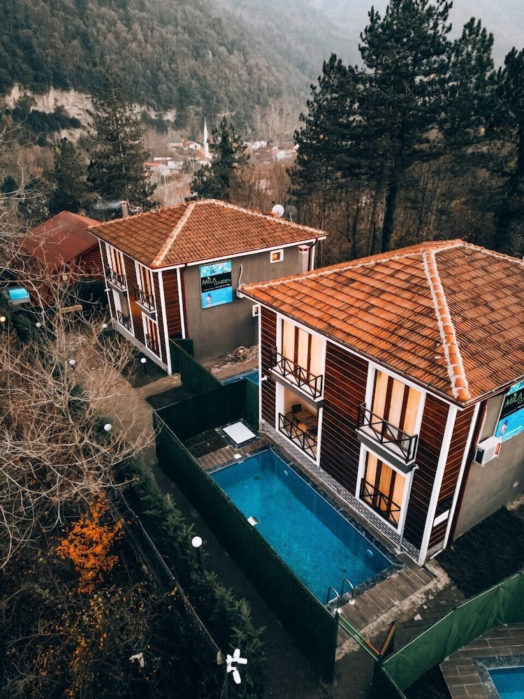 Mila Garden Villas & Bungalows view 3