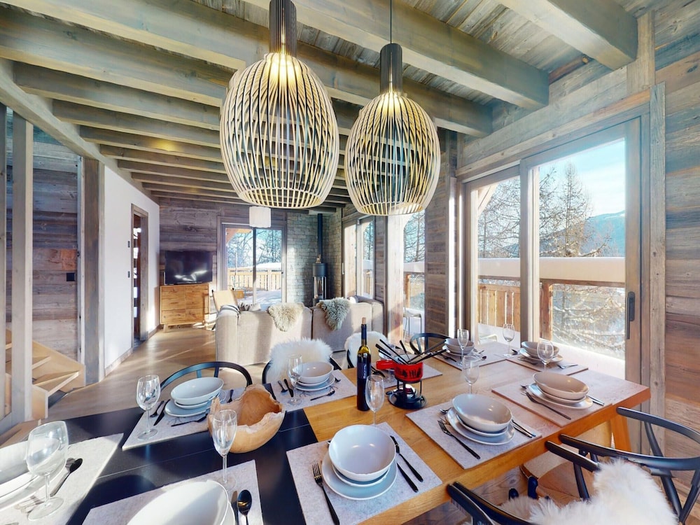 Cosy Chalet in Vex With Balcony