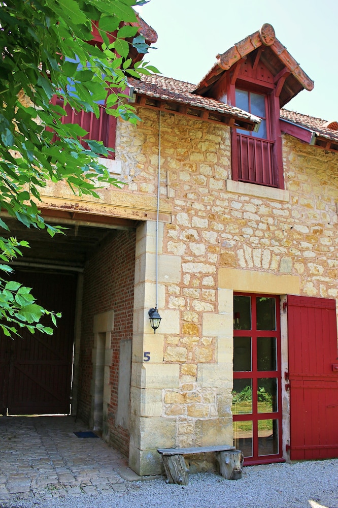 Le Pavillon de St. Agnan