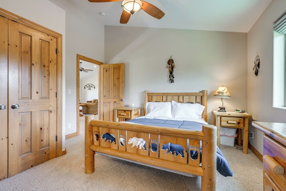 Hot Tub, Game Room: Mtn-view Cabin 9 Mi to Zion