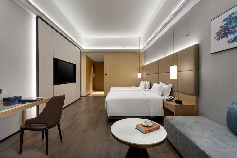 Days Hotel BY Wyndham Shenzhen Sanlian