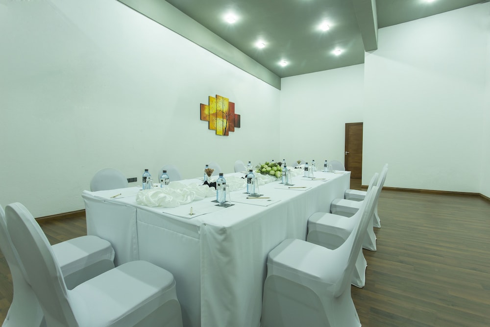 Aliya Resort & Spa