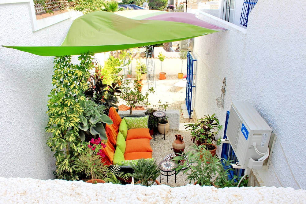 The Riad Azure – Moroccan Style B&B